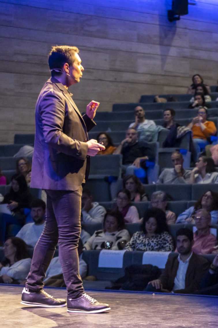 Fabián Villena - Instituto de Actitudes Positiva